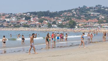 スペイン最大の港町ビーゴのビーチで禁止されているのは…　Photo: David Benito / Getty Images