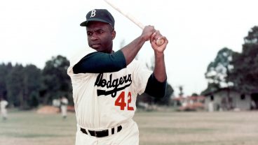ジャッキー・ロビンソンの背番号「42」はドジャースの永久欠番になっている　Photo by Photo File/MLB Photos via Getty Images